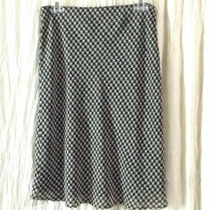 Express Black and Tan skirt